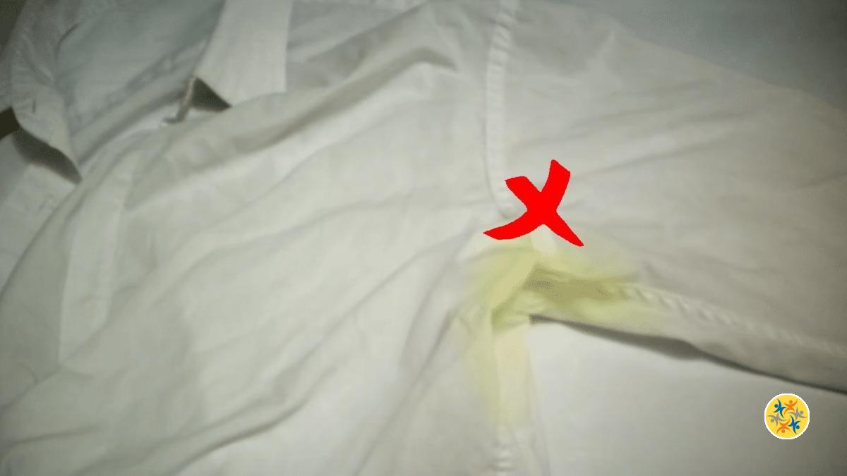 Une Astuce Efficace Pour Détacher les Vêtements Blancs