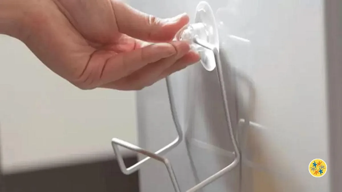 L’Astuce pour que les Ventouses Restent Accrochées aux Surfaces