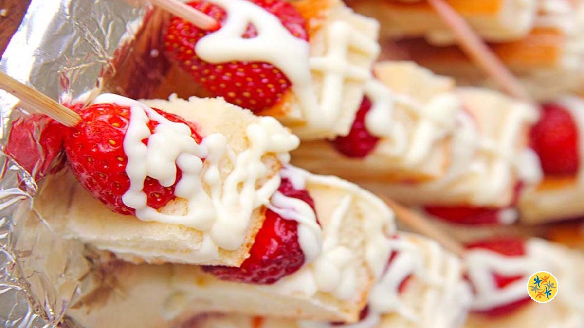 La Recette de Brochettes de Shortcake aux Fraises et Chocolat Blanc