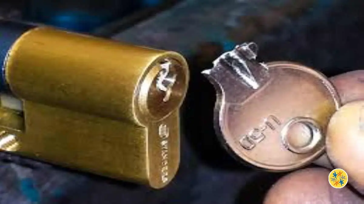 Comment Enlever Une Clé Coincée Dans La Serrure Astuce pour Enlever une Clé Coincée dans une Serrure