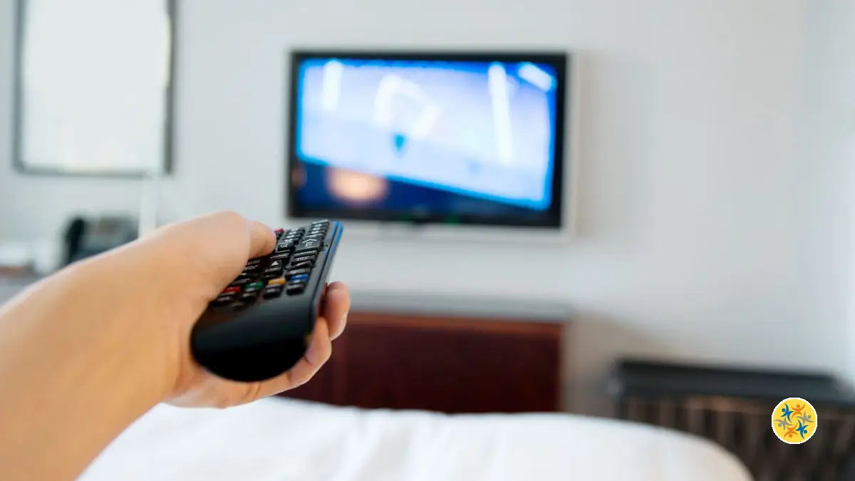 Pourquoi vous ne devriez pas allumer la télévision en arrivant à l’hôtel