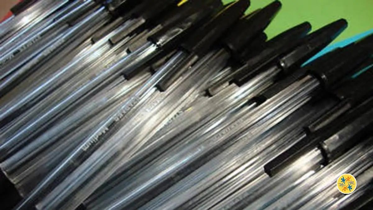 Enlevez la Tache de Stylo-bille sur du Tissu Avec une Simple Astuce