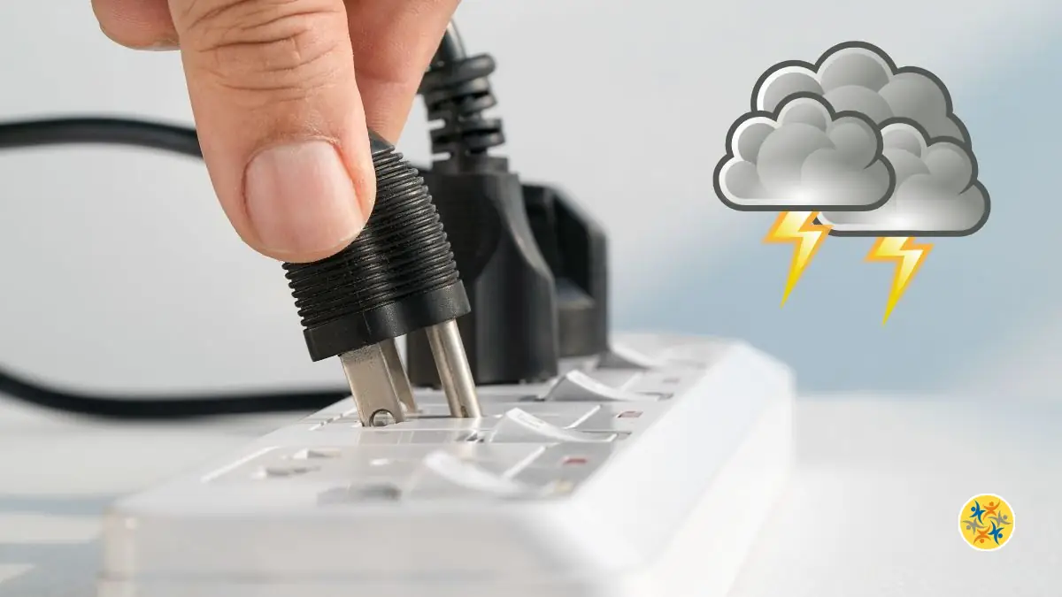 Orage à l’horizon : quels appareils faut-il débrancher pour éviter les dégâts ?