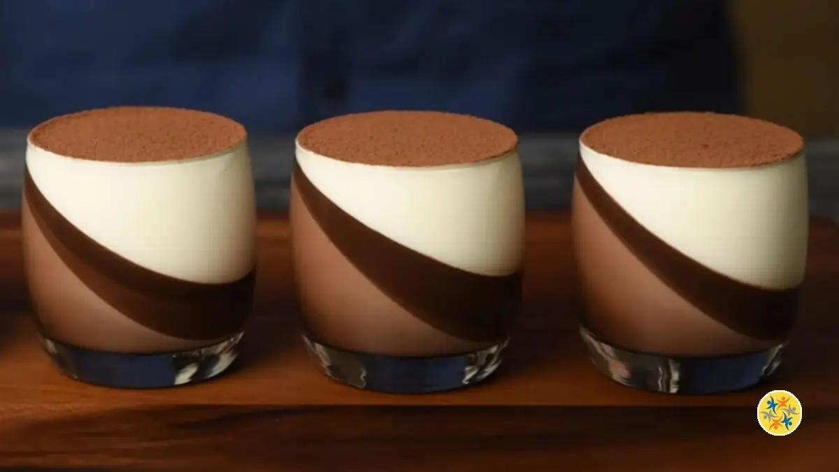 Panna Cotta: Le Dessert Italien Velouté à Base de Chocolat et de Vanille