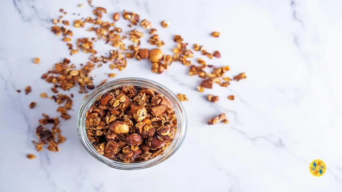 La Recette de Granola Maison à l’Avoine, au Sarrasin, à la Courge et aux Noisettes