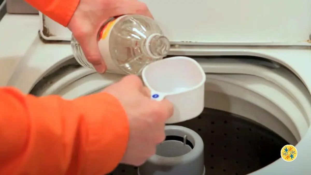 Pourquoi Doiton Utiliser du Vinaigre Blanc dans La Machine à Laver