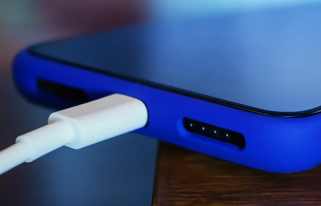 Les Erreurs Que Vous Faites (Peut-être) en Rechargeant Votre Téléphone