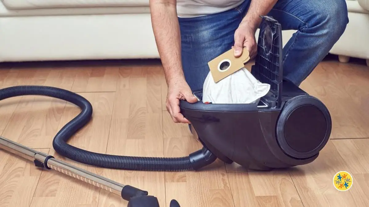 Vider le sac d'aspirateur pour un meilleur fonctionnement