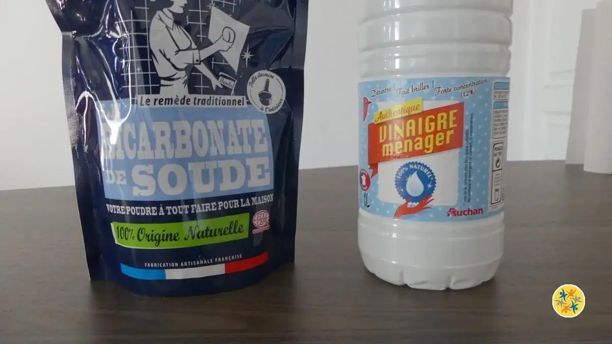 Le Vinaigre Blanc et 4 Rôles Nettoyants à Découvrir